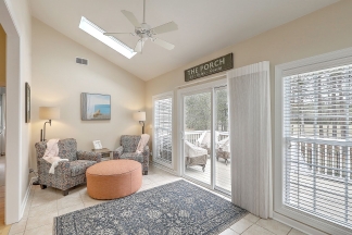FULLY FURNISHED Mount Pleasant Home! 6-9 month lease available!