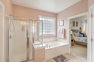 FULLY FURNISHED Mount Pleasant Home! 6-9 month lease available!