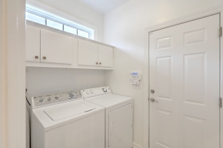 FULLY FURNISHED Mount Pleasant Home! 6-9 month lease available!