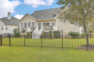 FULLY FURNISHED Mount Pleasant Home! 6-9 month lease available!