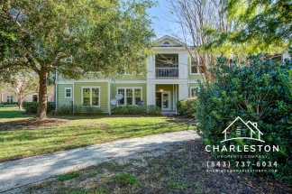 1213 Rosewood Ln - Available 7/15