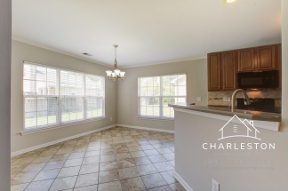 111 Meadowvale Ln - Available Now!