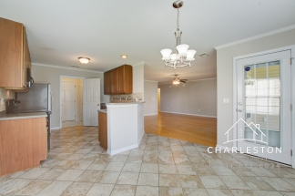 111 Meadowvale Ln - Available Now!