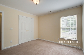 111 Meadowvale Ln - Available Now!