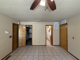 Your Cozy Escape Awaits—Charming Home Minutes from Lake Hefner!