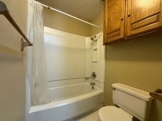 Your Cozy Escape Awaits—Charming Home Minutes from Lake Hefner!