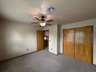 Your Cozy Escape Awaits—Charming Home Minutes from Lake Hefner!