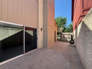 Your Cozy Escape Awaits—Charming Home Minutes from Lake Hefner!