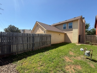 Your Cozy Escape Awaits—Charming Home Minutes from Lake Hefner!