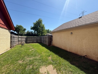 Your Cozy Escape Awaits—Charming Home Minutes from Lake Hefner!