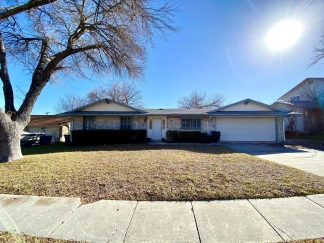 3-Bed, 2-Bath Oasis with 1,726 Sq Ft in San Antonio!