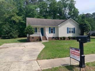 Clayton Ranch, 3 Bedrooms, Large Yard, Apply Now!