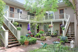 Lovely Irvington Mid-Century 2 Bedroom Apartment w/Tons of Living Space