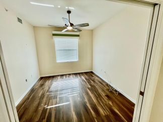 Spacious, first-floor, end-unit condominium for rent in luxurious Heritage Oaks. 2bed, 2bath, den, garage.