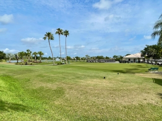 Spacious, first-floor, end-unit condominium for rent in luxurious Heritage Oaks. 2bed, 2bath, den, garage.