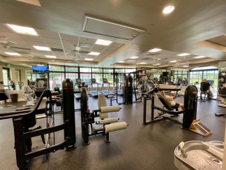 Spacious, first-floor, end-unit condominium for rent in luxurious Heritage Oaks. 2bed, 2bath, den, garage.