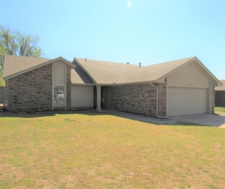 Yukon home for lease!!  3 bed/2 Bathroom with Storm Shelter - Mustang Schools