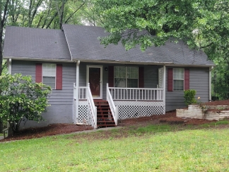 Charming Douglasville Home with Bonus Basement Space!
