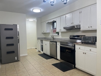 North Raleigh Move-In Ready Condo, On Ground Floor With Secluded Patio!