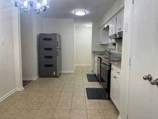 North Raleigh Move-In Ready Condo, On Ground Floor With Secluded Patio!