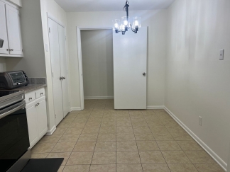 North Raleigh Move-In Ready Condo, On Ground Floor With Secluded Patio!