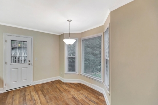 Charming 2BR End Unit Townhome in Prime Location!