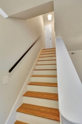Charming 2BR End Unit Townhome in Prime Location!