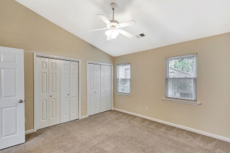 Charming 2BR End Unit Townhome in Prime Location!