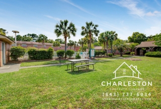 107 Hickory Ln Unit C - Available 6/18