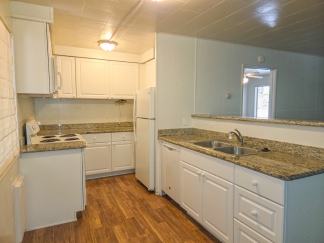 Spacious 1-Bedroom, 1-Bath Apartment in Serene Saratoga Setting ? Available Now!