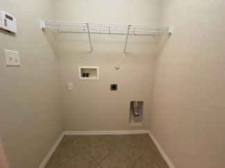 Gorgeous 4 bed/2.5 bath home in a great location with easy access to Highway 1604 and IH-35.