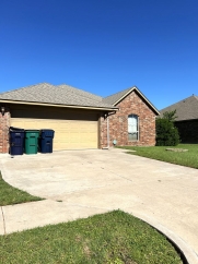 Charming 3-Bed Home with Pond Views & Modern Updates in Moore!