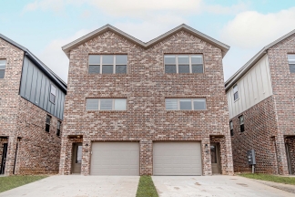 Brand New Townhomes in Bentonville!