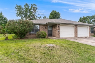 Welcome to this newly updated 2-bedroom, 2-bathroom