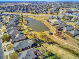 Spacious 3-Bedroom Gem with Backyard Bliss in Edmond!