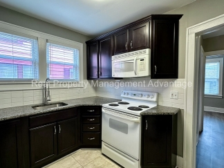 Renovated 2-Bedroom Near Downtown Ferndale!