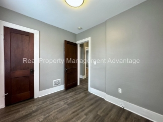 Renovated 2-Bedroom Near Downtown Ferndale!