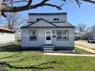 Beautifully Updated 3-Bedroom with Large Open Upstairs!