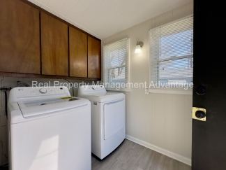 Beautifully Updated 3-Bedroom with Large Open Upstairs!