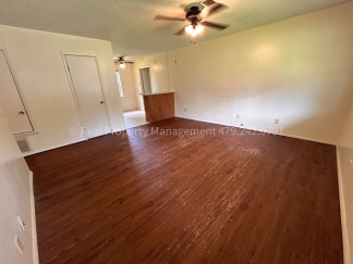 GREENWOOD HOUSE RENT READY! 3 Bed 1 Bath