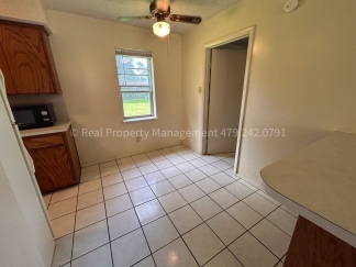 GREENWOOD HOUSE RENT READY! 3 Bed 1 Bath