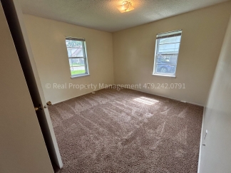 GREENWOOD HOUSE RENT READY! 3 Bed 1 Bath