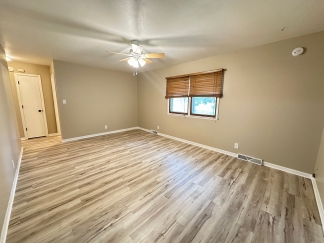 Remodeled 2 Bedroom Apartment by Butler School!