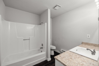 1005  Arthur St - 13