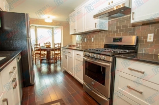 Midterm rental - Cozy Garden Fully Furnished Townhouse Close to Area Hospitals #2