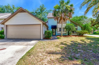Prime Location Near Ravenel Bridge & Charleston Hotspots