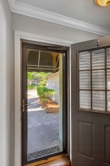 Prime Location Near Ravenel Bridge & Charleston Hotspots