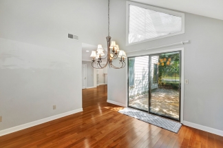 Prime Location Near Ravenel Bridge & Charleston Hotspots