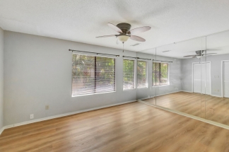 Prime Location Near Ravenel Bridge & Charleston Hotspots