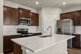 $500 OFF FIRST FULL MONTHS RENT
